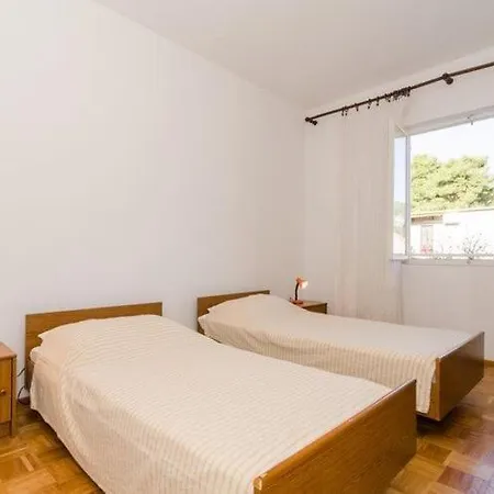 Apartment Kuzma - Four-bedroom With Terrace And Sea View *